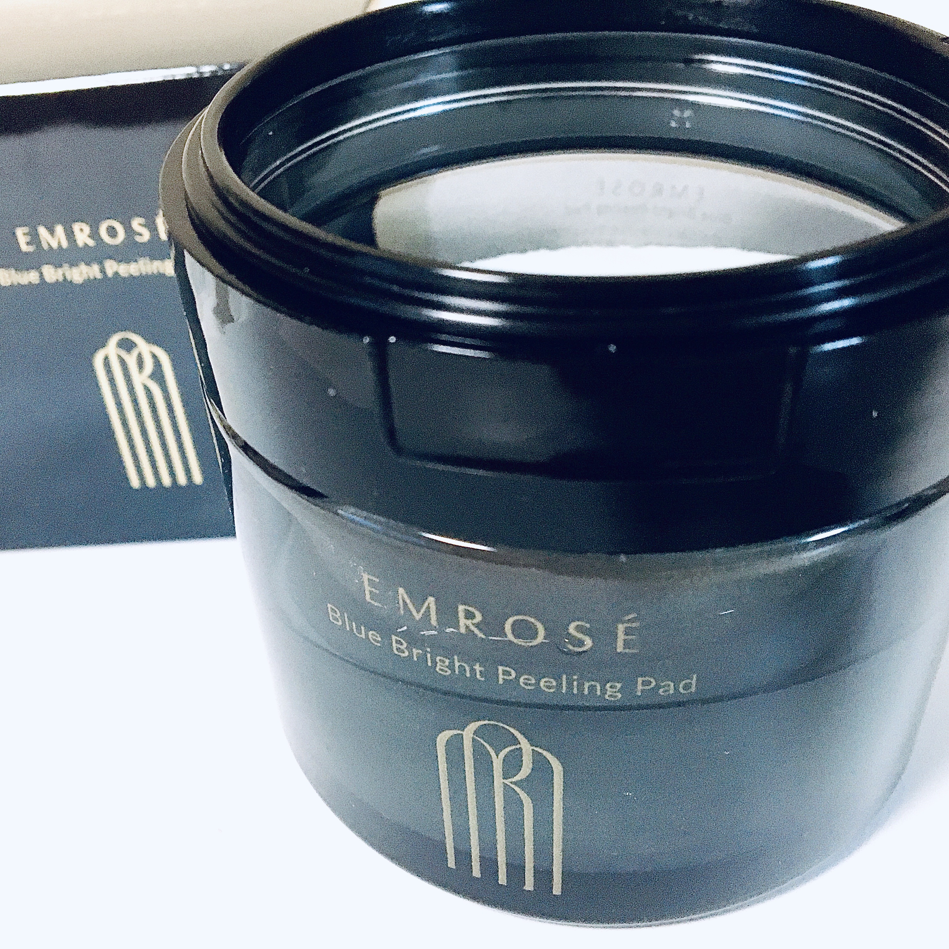 ブルーブライトピーリングパッド/EMROSÉ/トナーパッドを使ったクチコミ（3枚目）