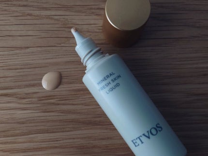 ミネラルフレッシュスキンリキッド/エトヴォス/リキッドファンデーションを使ったクチコミ(4枚目)