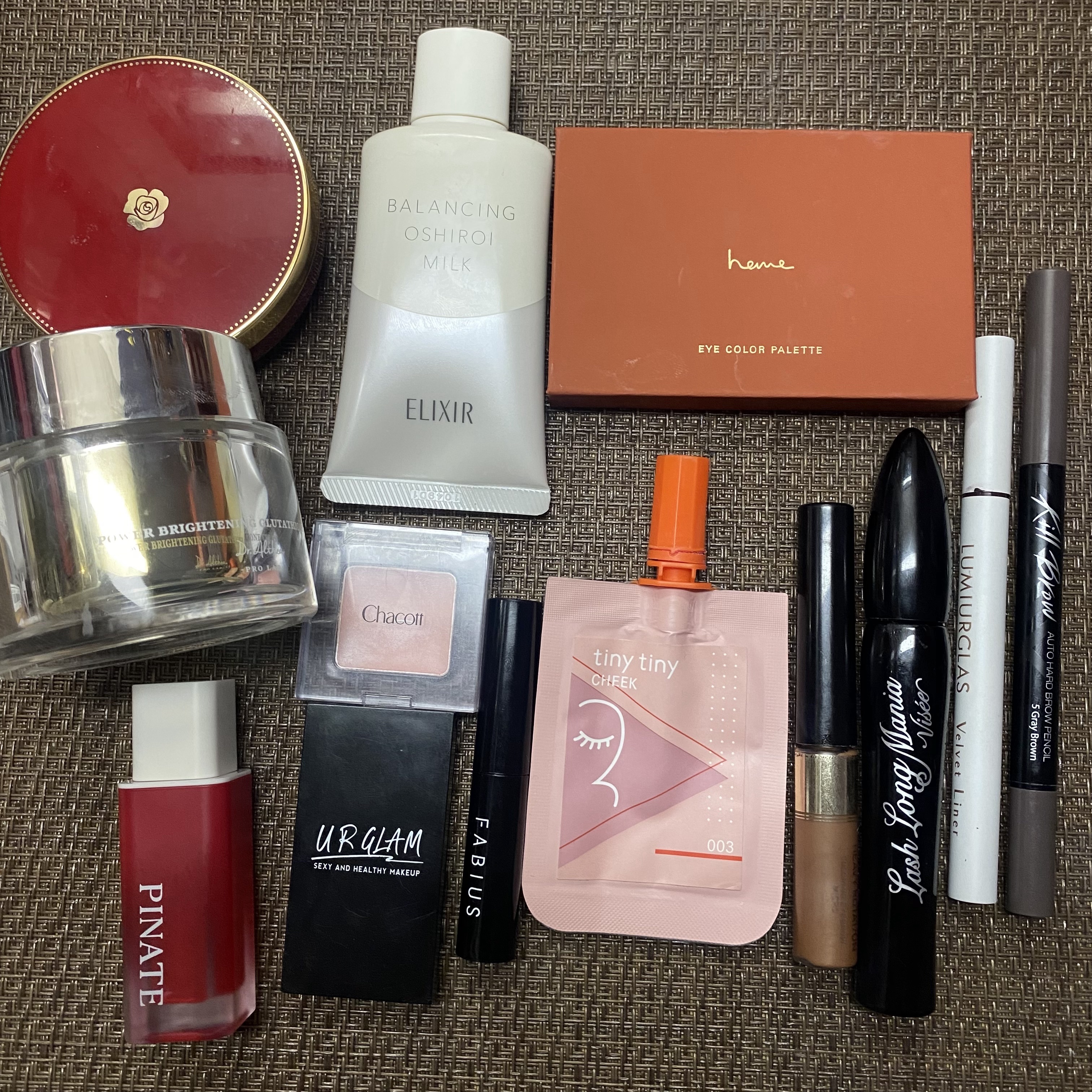 アルーチェルーチェ クッションファンデーション ナチュラルオークル 02/Aluce luce/クッションファンデーションを使ったクチコミ（3枚目）