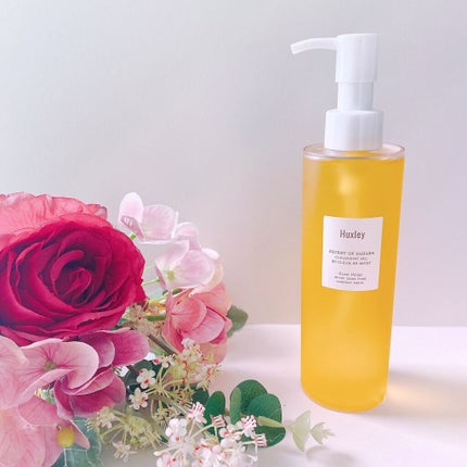 Huxley クレンジングオイル ディープクリーン ディープモイストのクチコミ「またもメガ割購入品です…笑
初Huxley✨
アンプルとか気になっていたけどクレンジングが無.....」(1枚目)