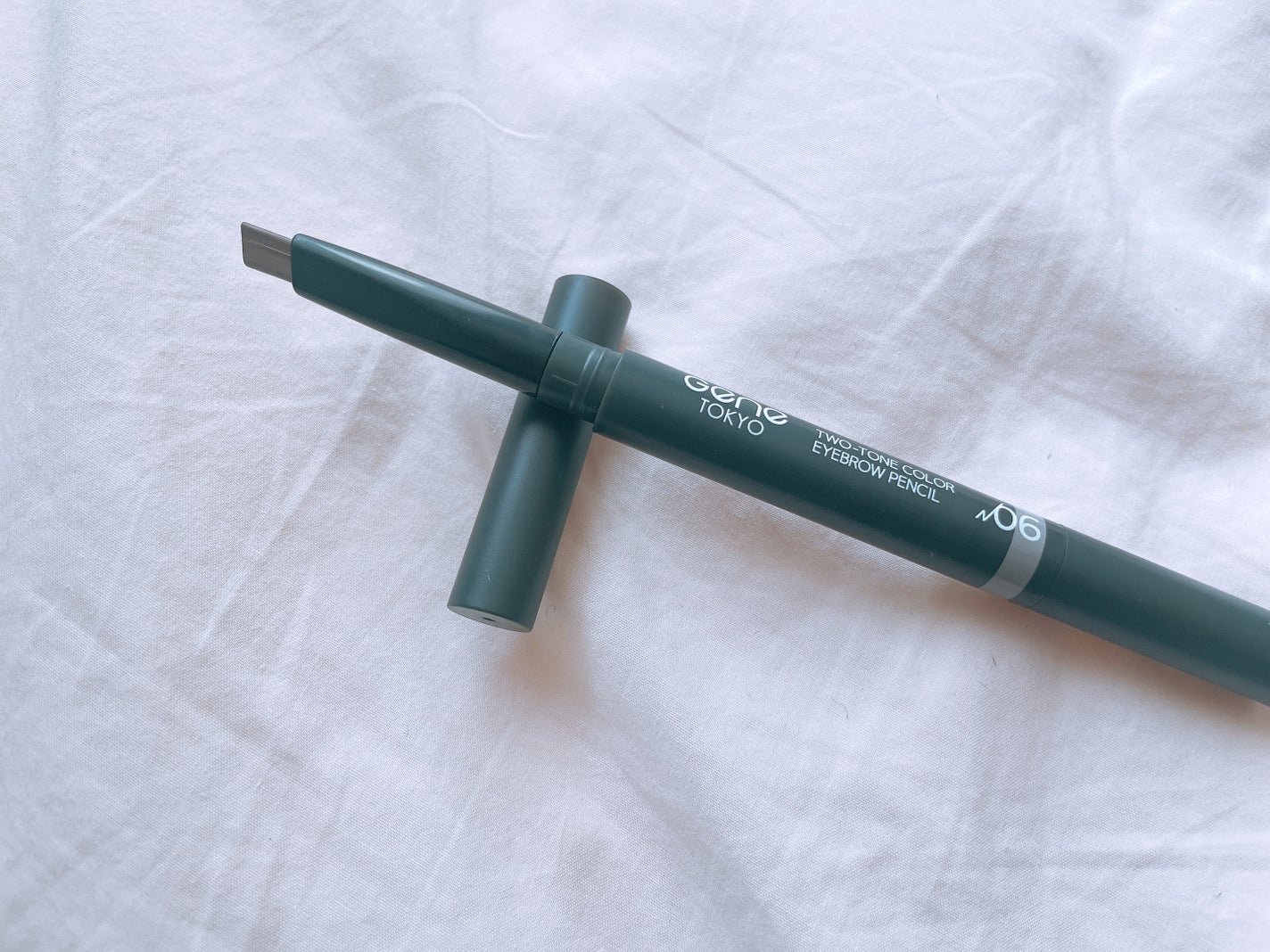ツートンカラーアイブロウペンシル/GENE TOKYO/アイブロウペンシルを使ったクチコミ(3枚目)