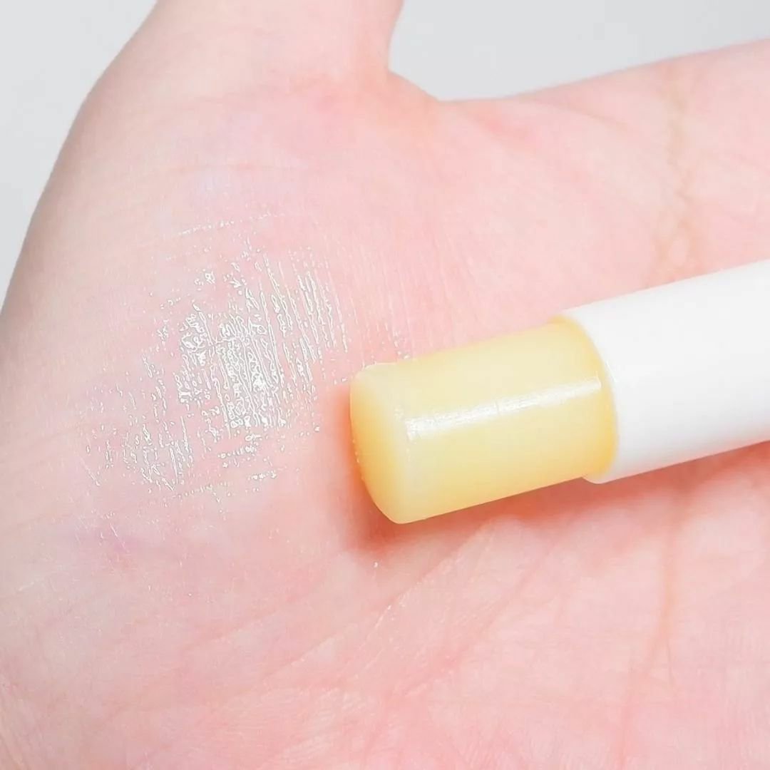 ニベア ディープモイスチャーリップ メルティタイプ/ニベア/リップクリームを使ったクチコミ（3枚目）