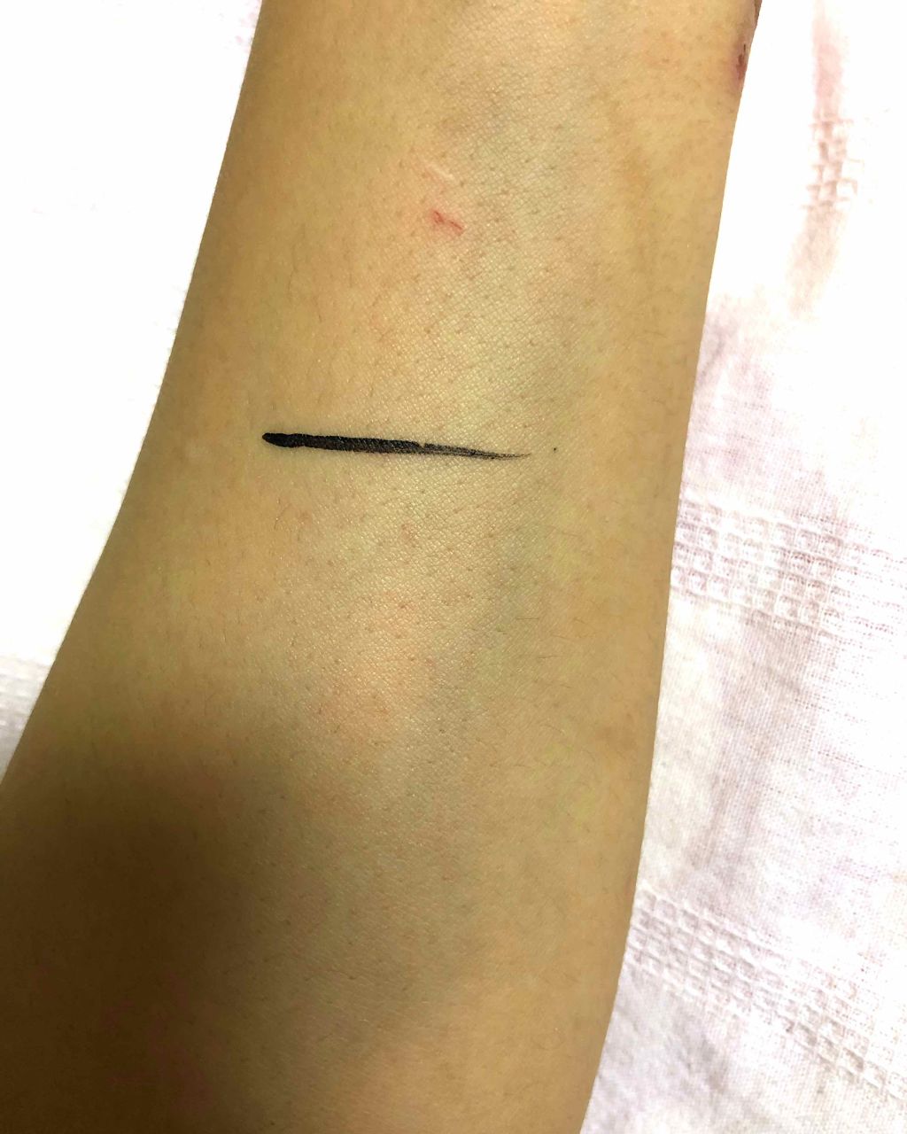 ミネラルリキッドアイライナー/エトヴォス/リキッドアイライナーを使ったクチコミ（3枚目）