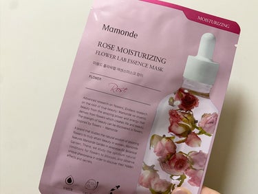 Mamonde Flower Lab Essence Maskのクチコミ「❤️mamondeローズマスク❤️
.
.
mamonde
Rose moisturizing.....」（2枚目）