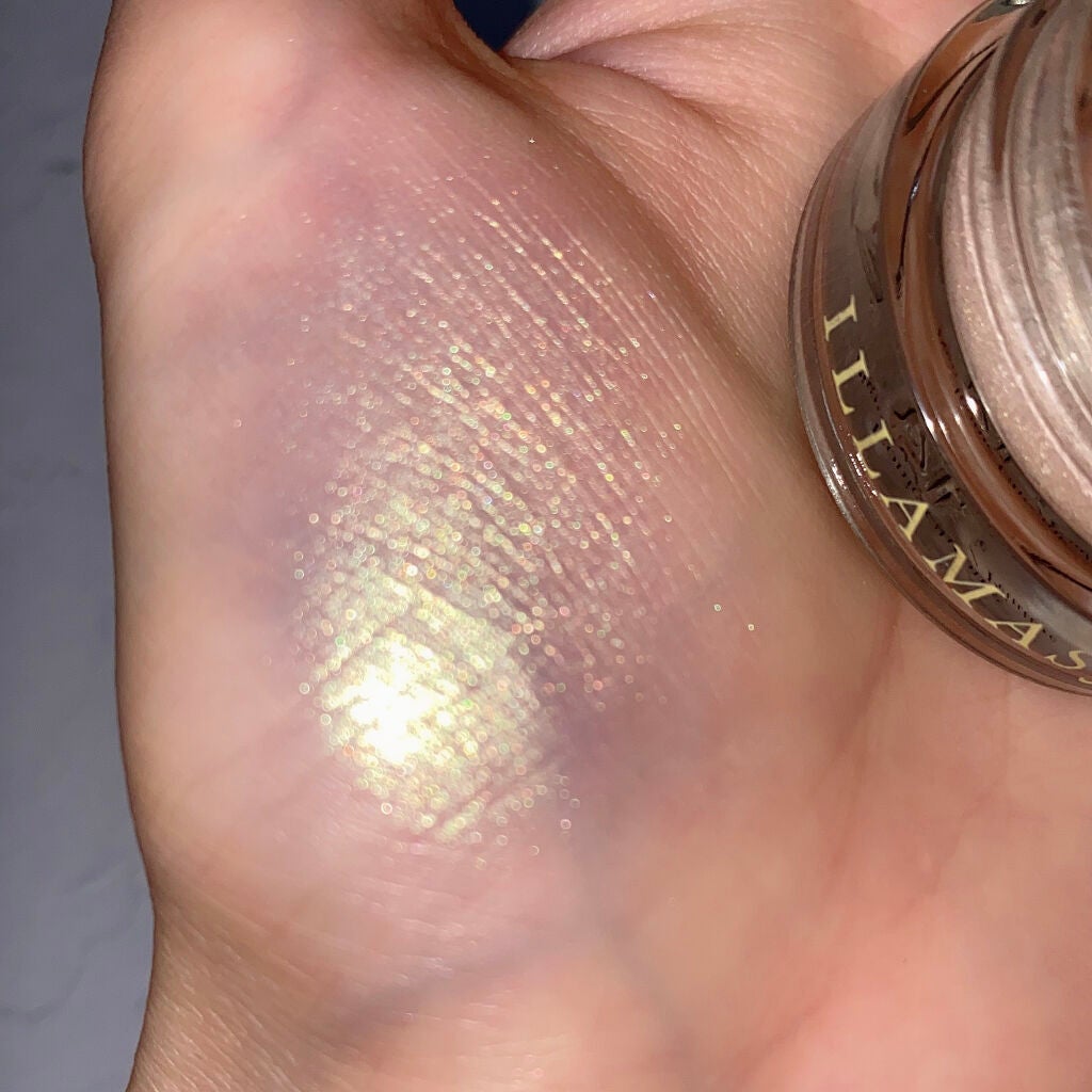 beyond powder/Illamasqua/パウダーハイライトを使ったクチコミ(7枚目)