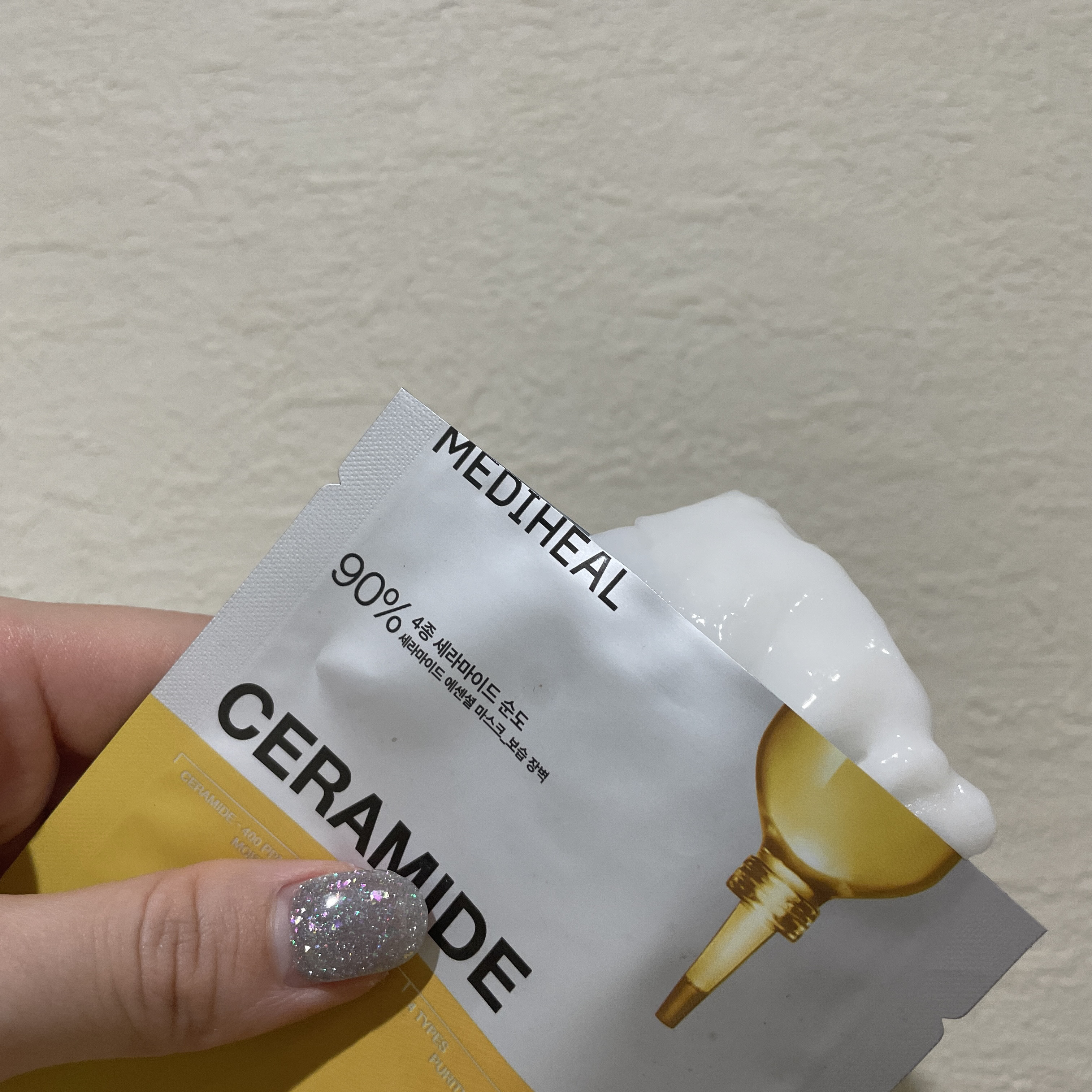 セラミドエッセンシャルマスクモイスチャーバリア/MEDIHEAL/シートマスク・パックを使ったクチコミ（2枚目）