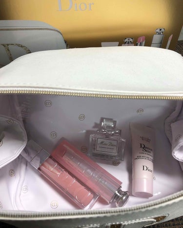 Dior ディオール ホリデーオファーのクチコミ「ディオール　ホリデーオファー
7,900円税抜


⭐️ディオールアディクトマキシマイザー　0.....」（3枚目）