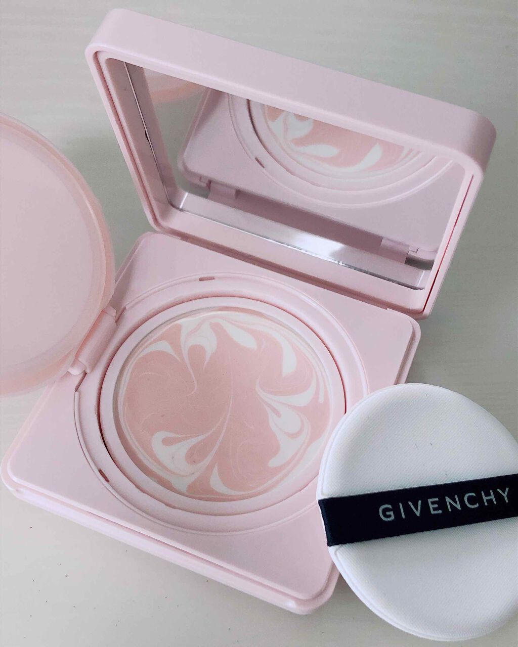 ランタンポレル ブロッサム クリーム コンパクト/GIVENCHY/化粧下地を使ったクチコミ(2枚目)