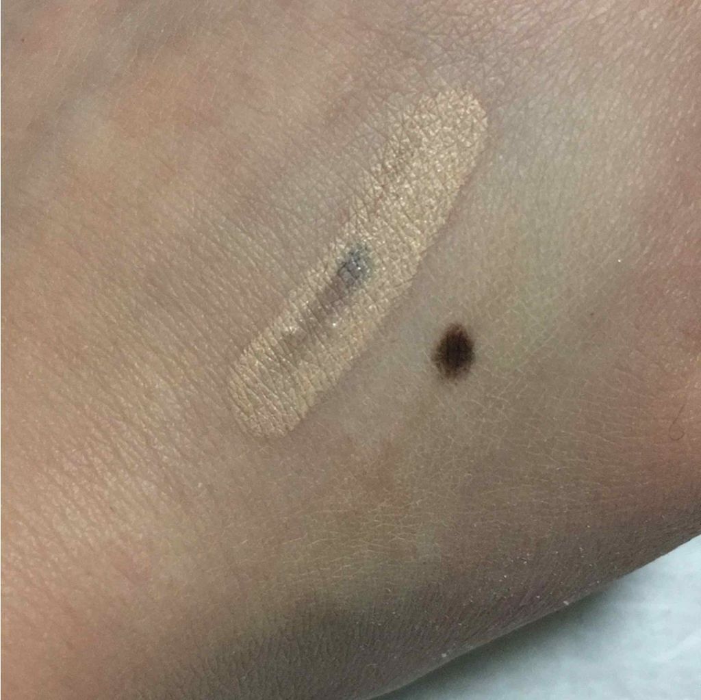 カラースティック モイストラスティングカバー/キャンメイク/スティックコンシーラーを使ったクチコミ（3枚目）