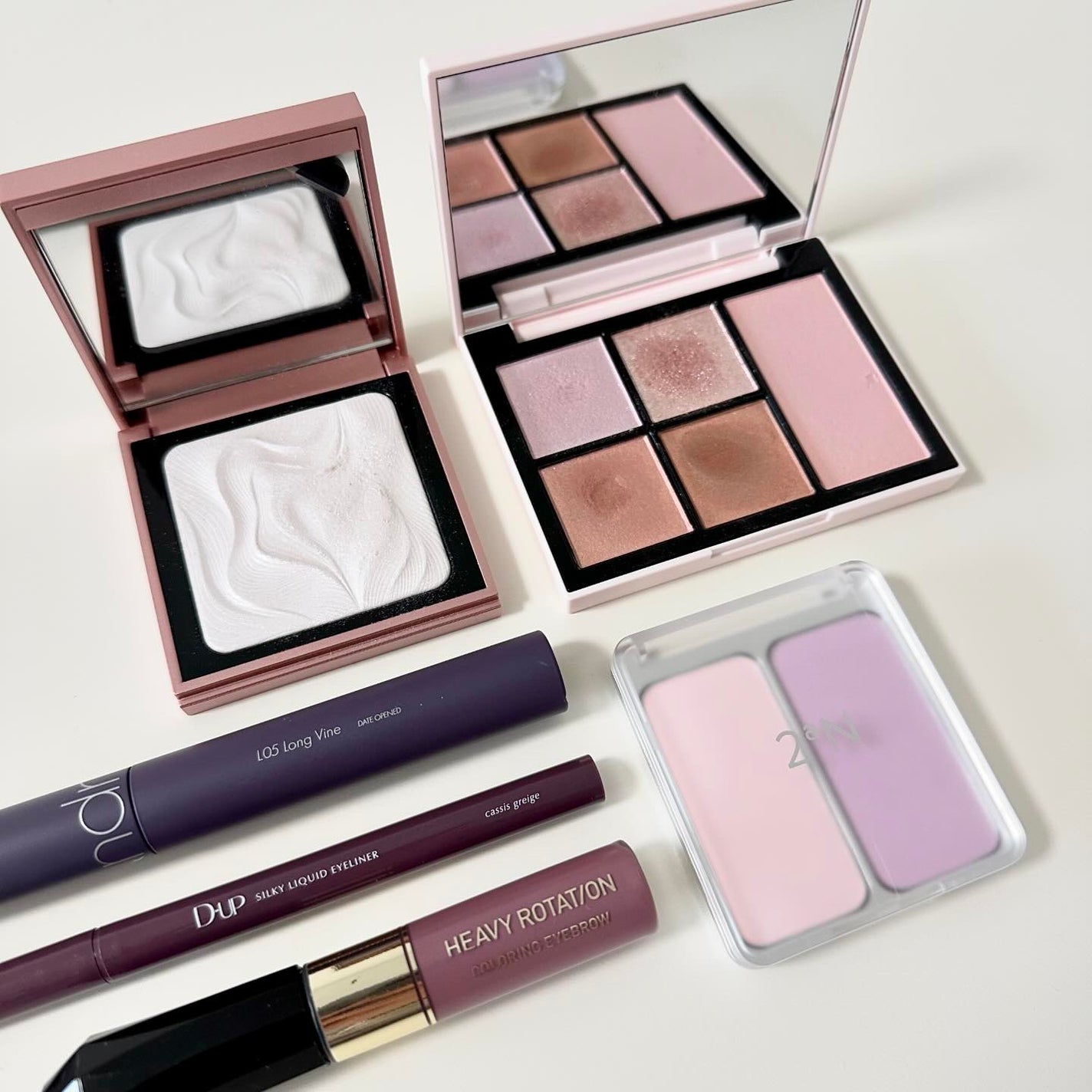 フェイス スタイリスト/SNIDEL BEAUTY/アイシャドウパレットを使ったクチコミ(2枚目)