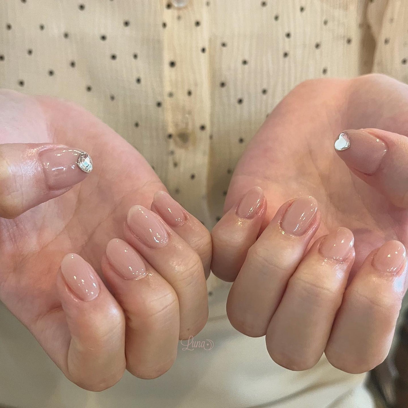 Iuna. Mizuki on LIPS 「.simple🩰#nail#nailstagram#gelna..」(1枚目)