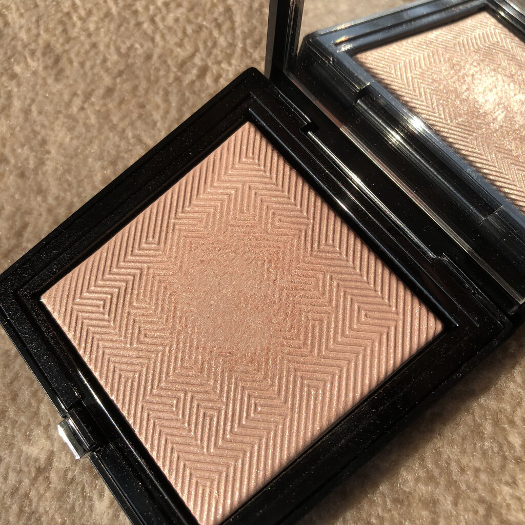 タン・クチュール・シマー・パウダー/GIVENCHY/プレストパウダーを使ったクチコミ（2枚目）