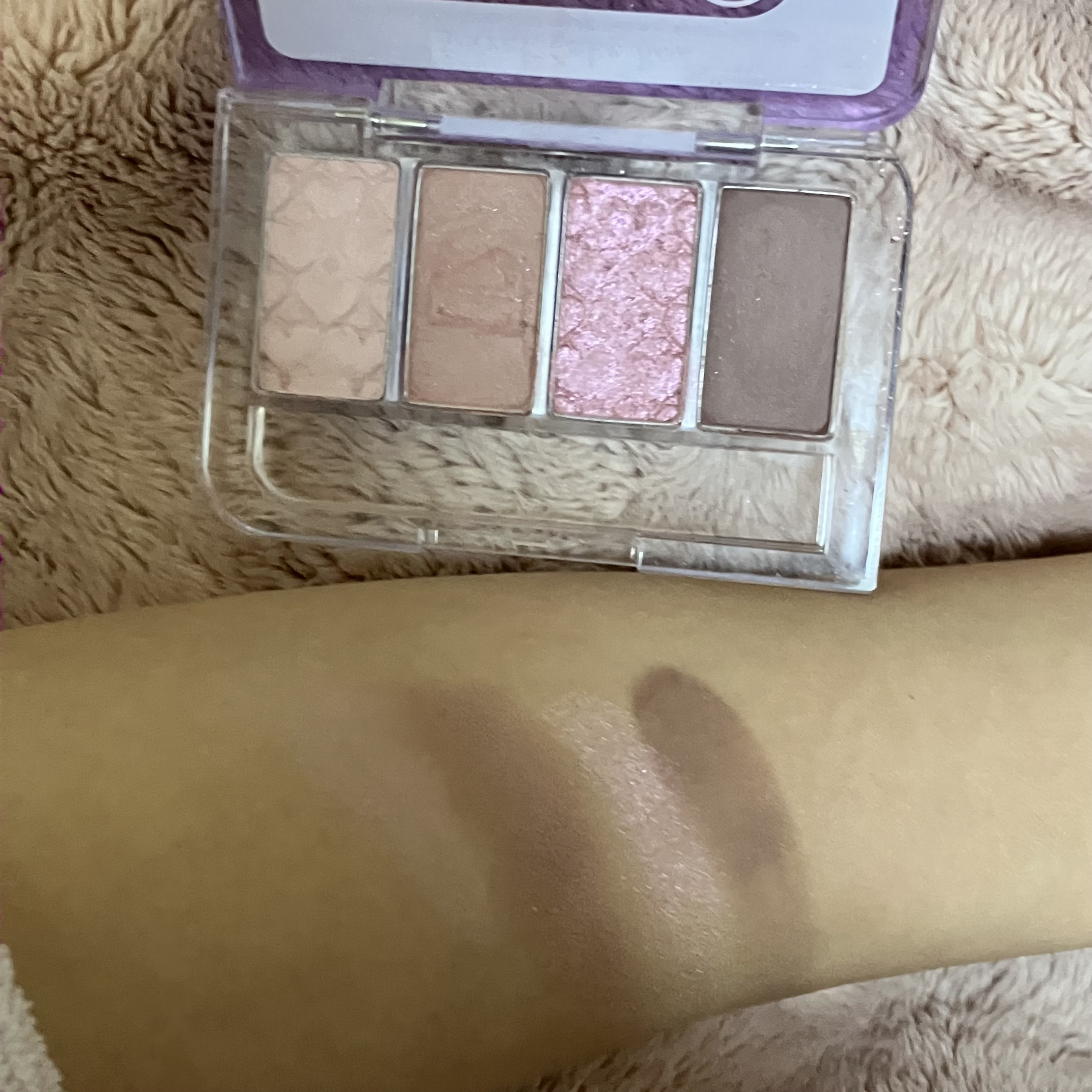 グロッシーリッチ アイズ N/Visée/アイシャドウパレットを使ったクチコミ（2枚目）