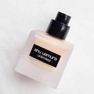 shu uemura アンリミテッド ラスティング フルイドのクチコミ「#シュウウエムラ の大人気ファンデーション✨
同シリーズのグロータイプも人気ですが、今回は夏で.....」（3枚目）