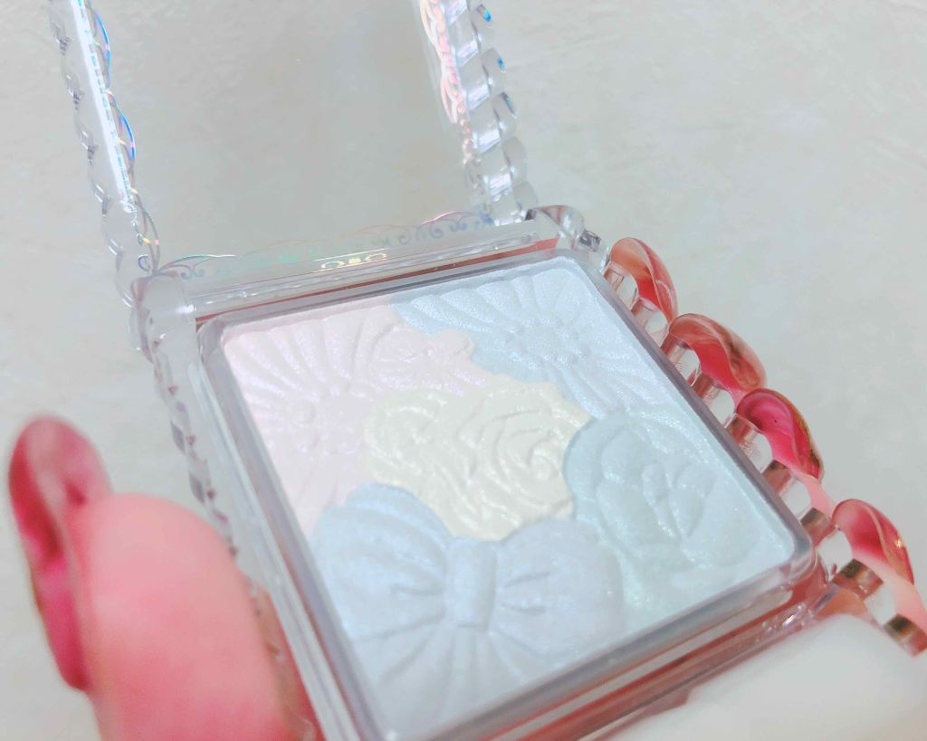 グロウフルールハイライター/キャンメイク/パウダーハイライトを使ったクチコミ（1枚目）