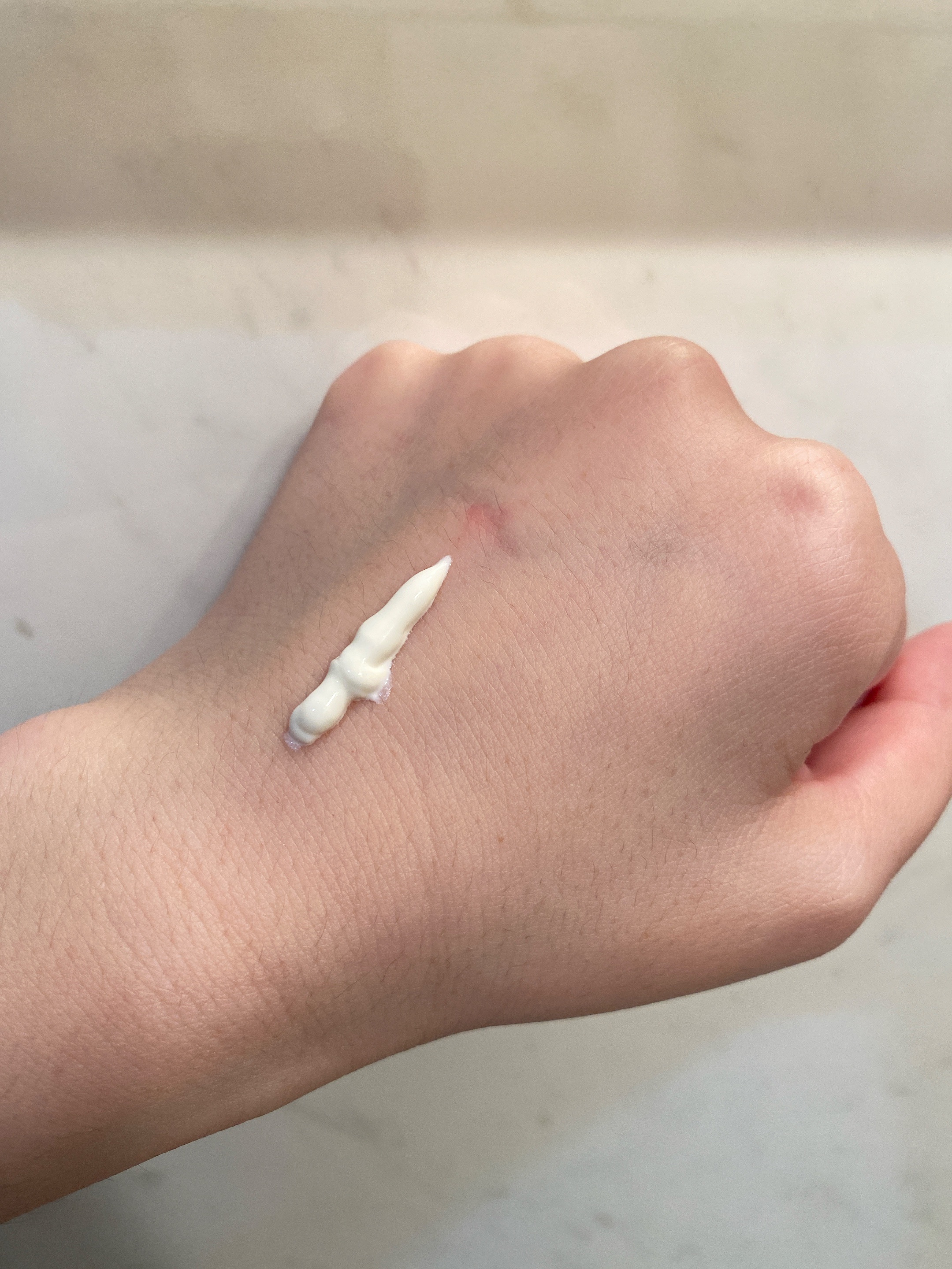 ウォータフルマイルドサンクリーム/ダルバ/日焼け止めクリームを使ったクチコミ（2枚目）