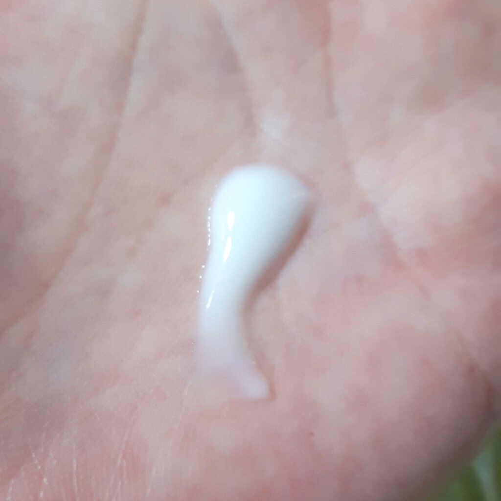 角層まで浸透するうるおいミルク やさしいフルーツの香り/ビオレu/乳液を使ったクチコミ（3枚目）