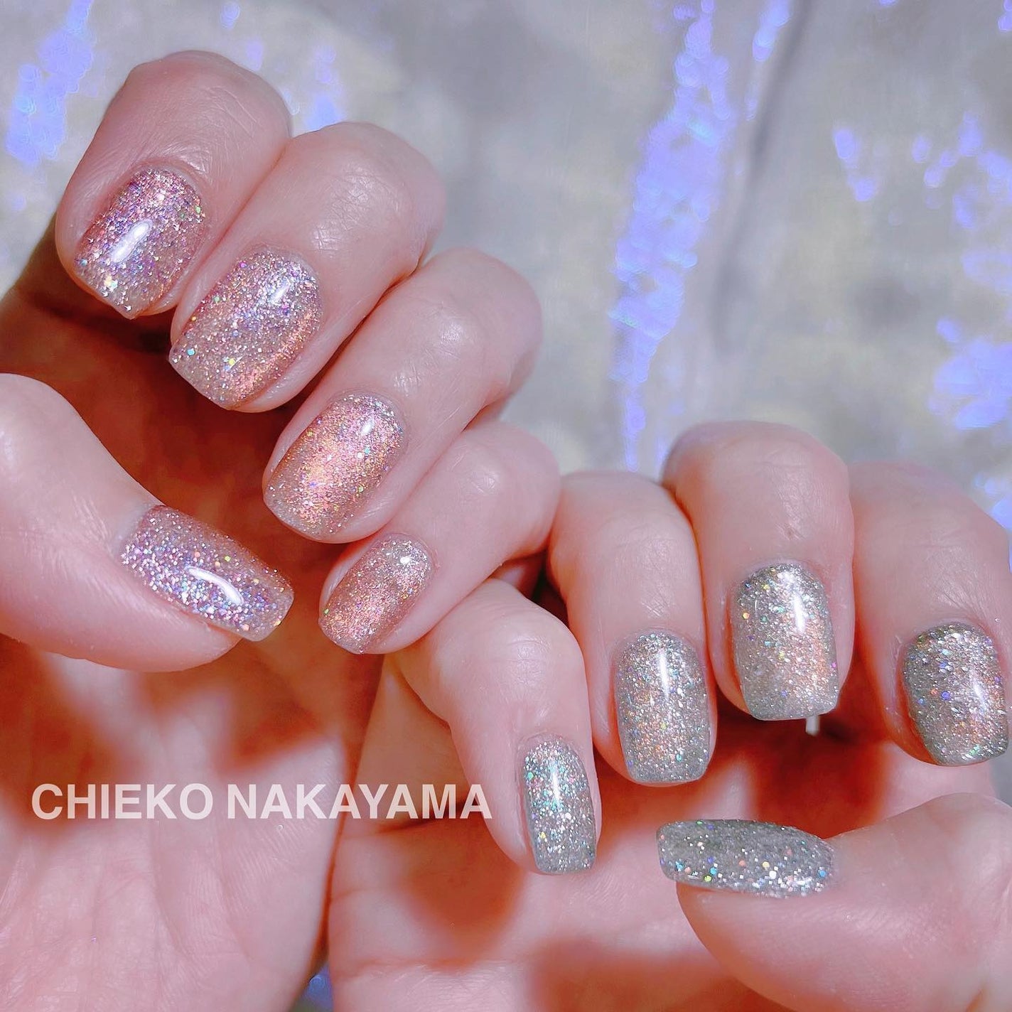 なかやまちえこ on LIPS 「グリッターみたいなマグネットみたいな⠀かわいすぎるマイネイル💅..」(1枚目)