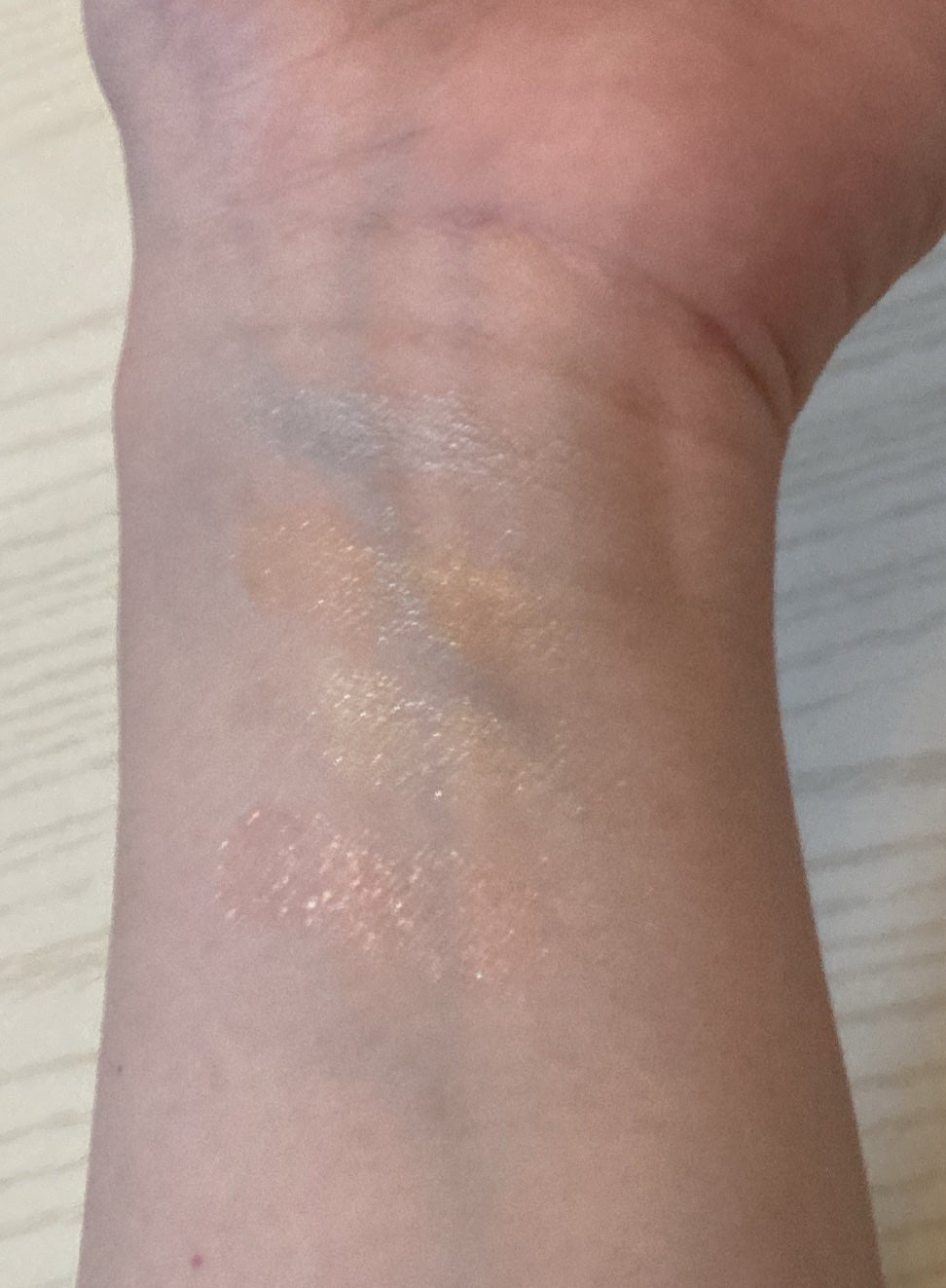 ビーチバカンスグリッターパレット/KATE/アイシャドウパレットを使ったクチコミ(2枚目)