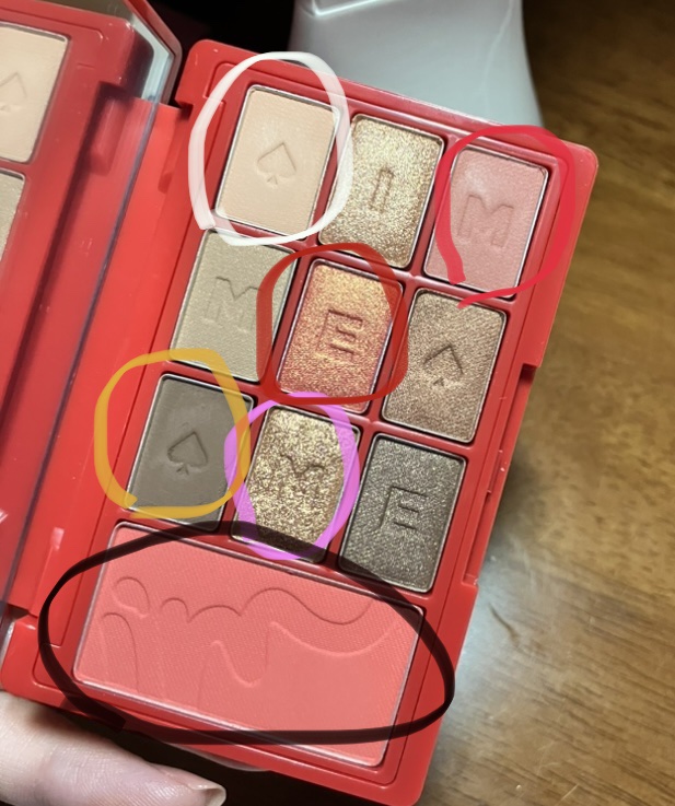 アイムヒドゥンカードパレット 003 レッドカード/i’m meme/アイシャドウパレットを使ったクチコミ（2枚目）