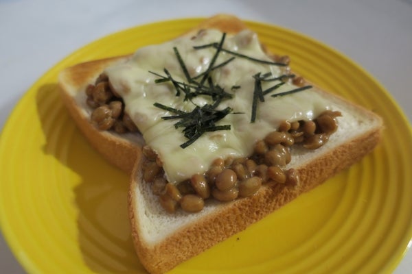 納豆チーズトースト