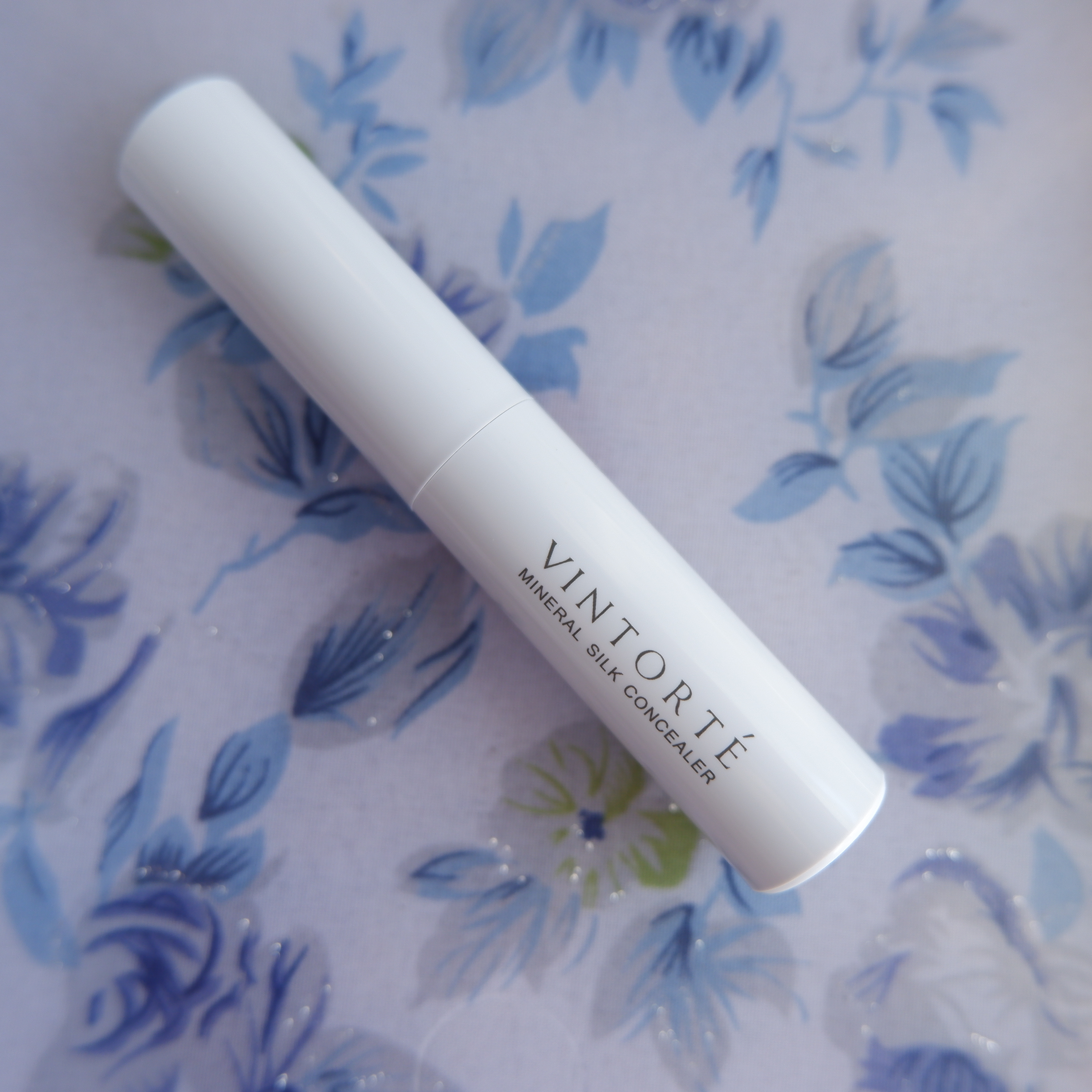 ミネラルシルクコンシーラー #02/ヴァントルテ/スティックコンシーラーを使ったクチコミ（1枚目）