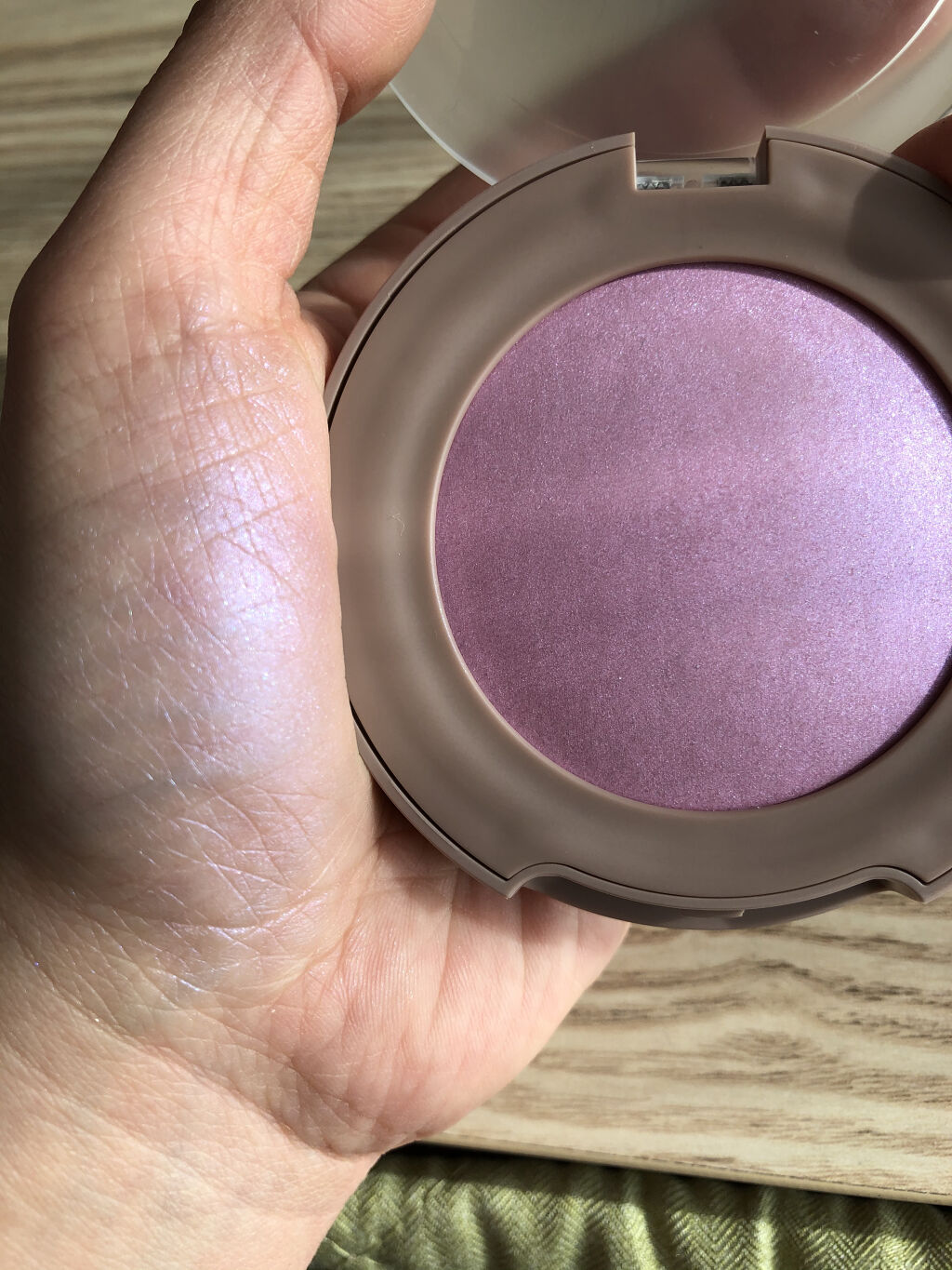 トゥルーディメンショングロウチーク/hince/パウダーチークを使ったクチコミ（2枚目）