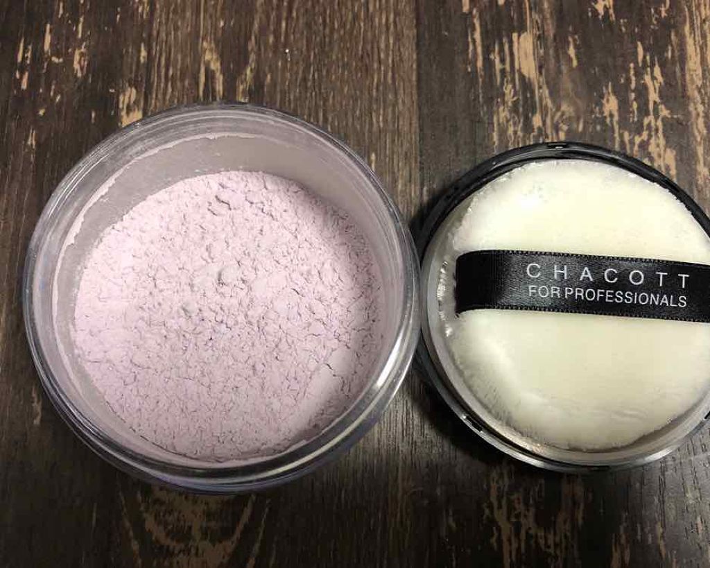 フィニッシングパウダー/チャコット・コスメティクス/ルースパウダーを使ったクチコミ(2枚目)