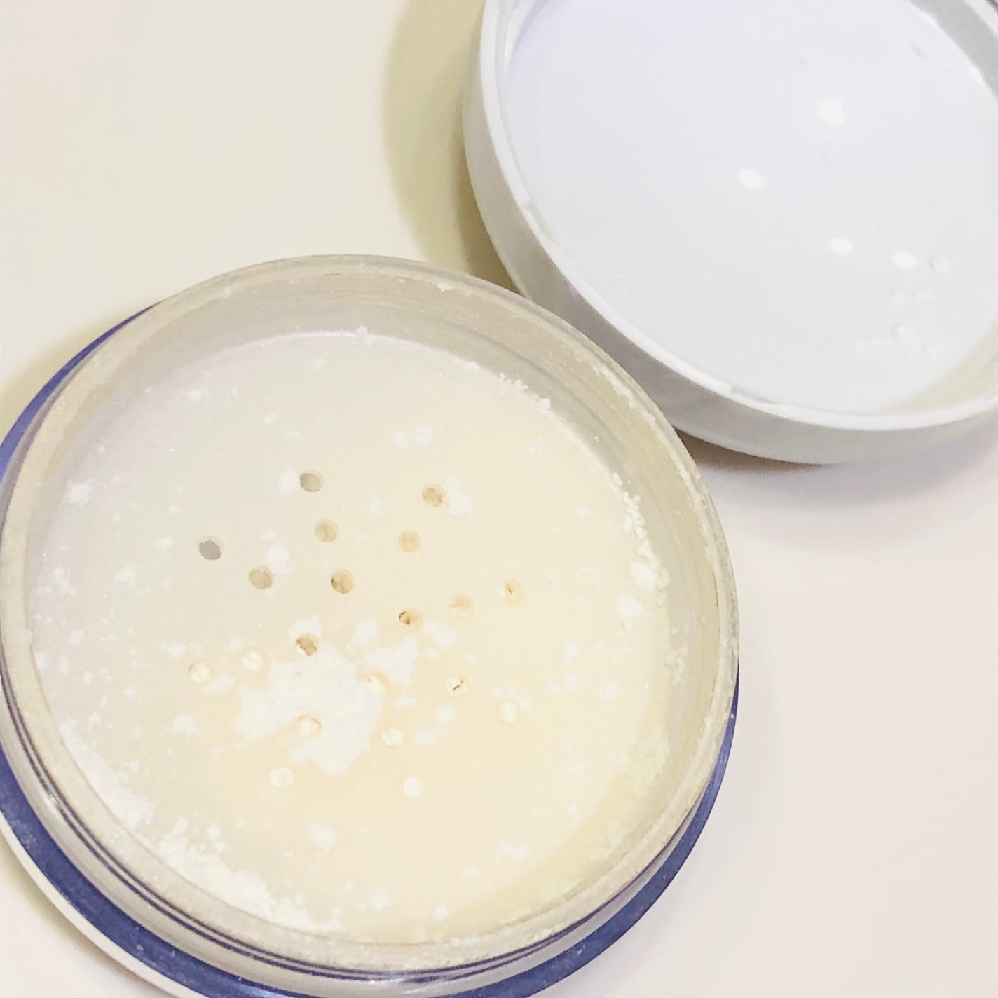 ミネラルフェイスパウダー/DAISO/ルースパウダーを使ったクチコミ(3枚目)