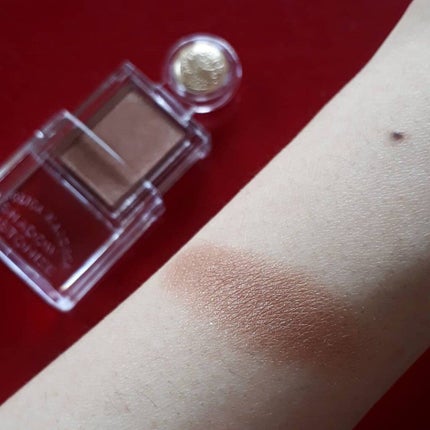 シャドーカスタマイズ/MAJOLICA MAJORCA/単色アイシャドウを使ったクチコミ(2枚目)