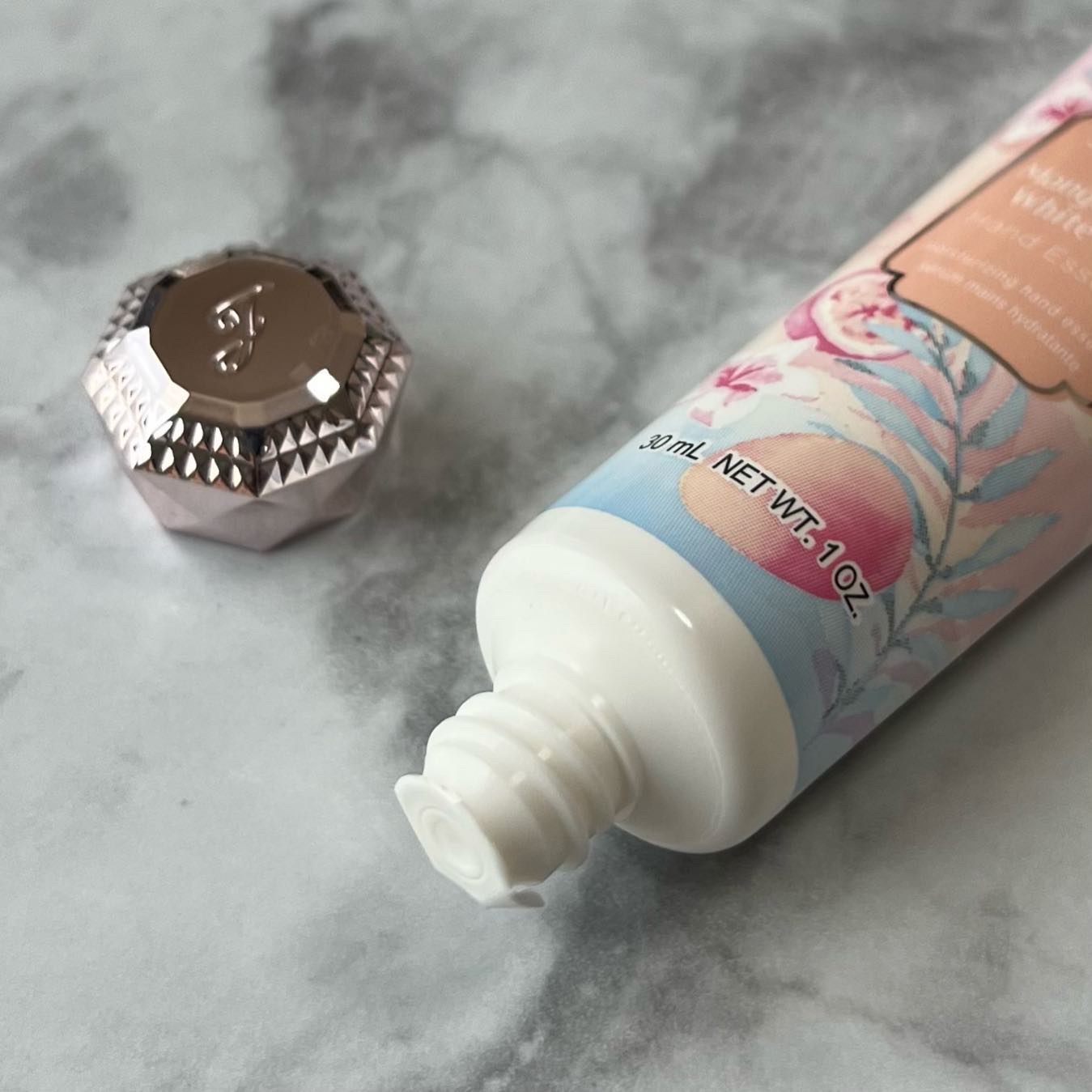 ハンドエッセンス マンゴー&パッション ホワイトフローラル/JILL STUART/ハンドクリームを使ったクチコミ（3枚目）