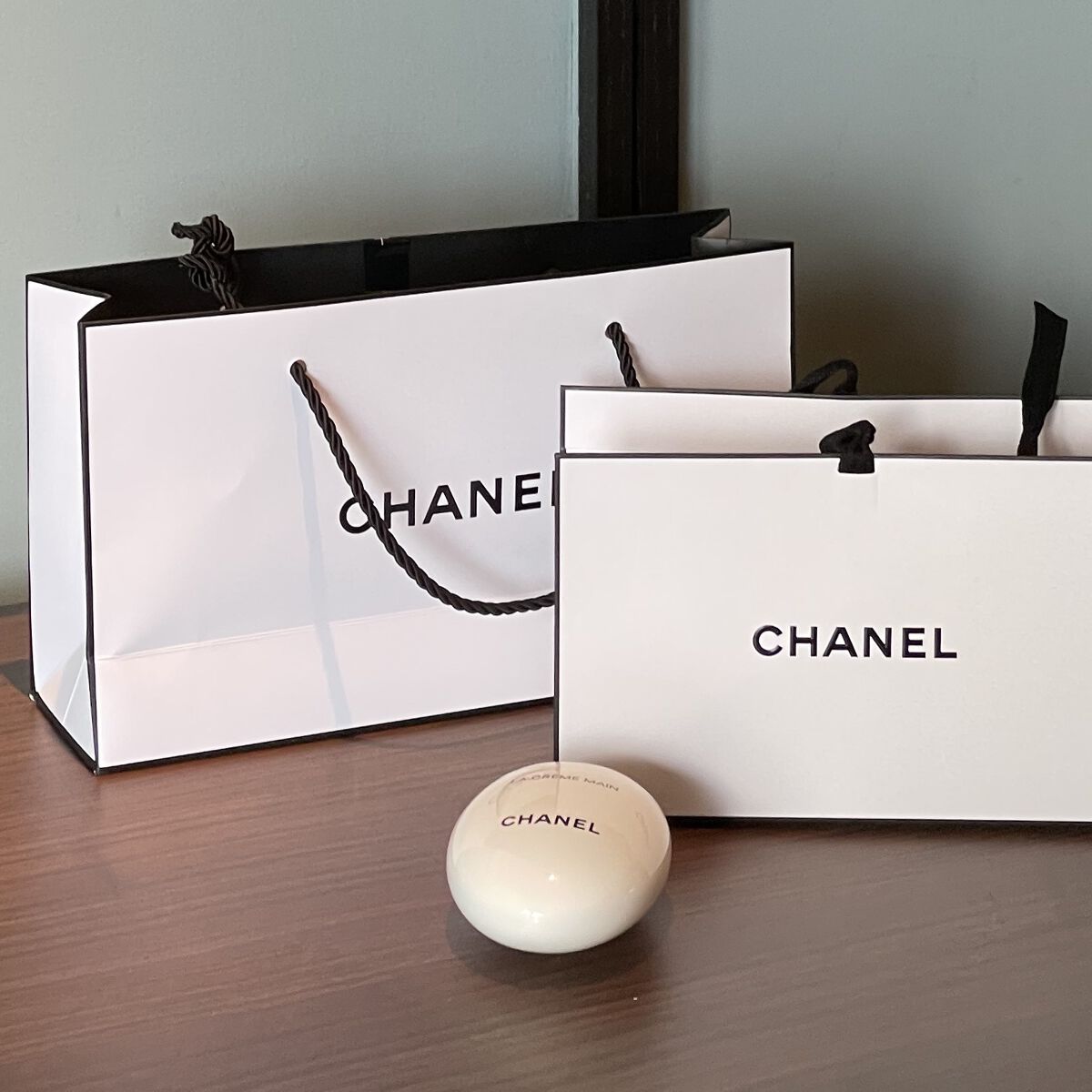 ラ クレーム マン/CHANEL/ハンドクリームを使ったクチコミ（1枚目）