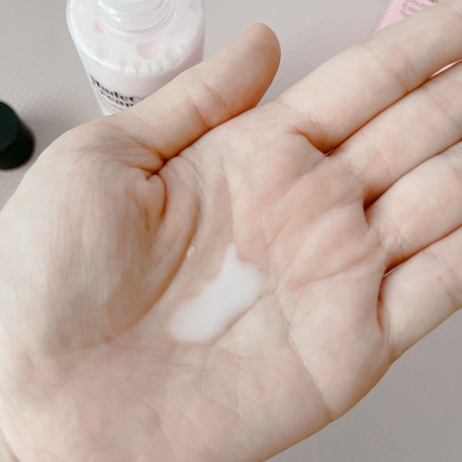 マデセラクリーム/SKINRx LAB/フェイスクリームを使ったクチコミ（2枚目）