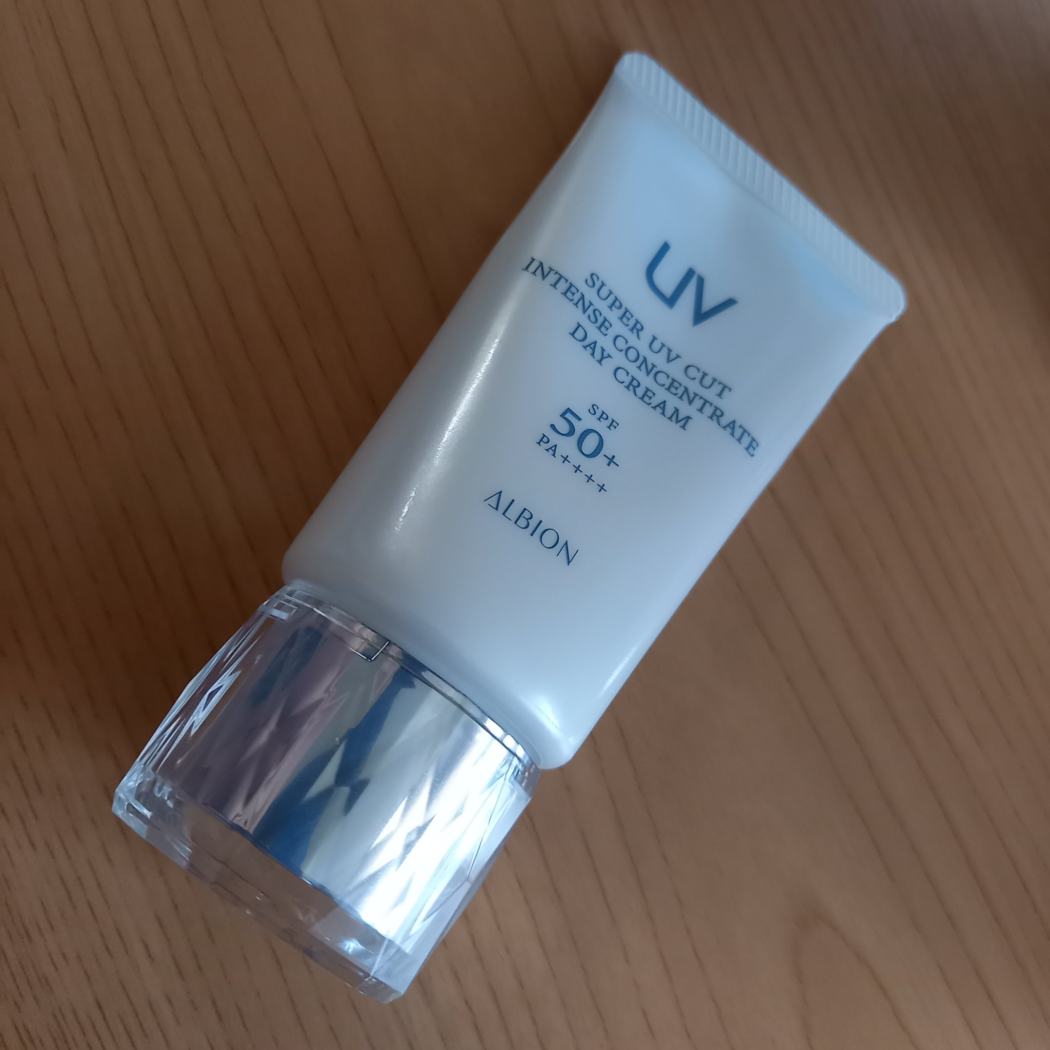 スーパー UV カット インテンスコンセントレート デイクリーム/ALBION/日焼け止めクリームを使ったクチコミ（1枚目）