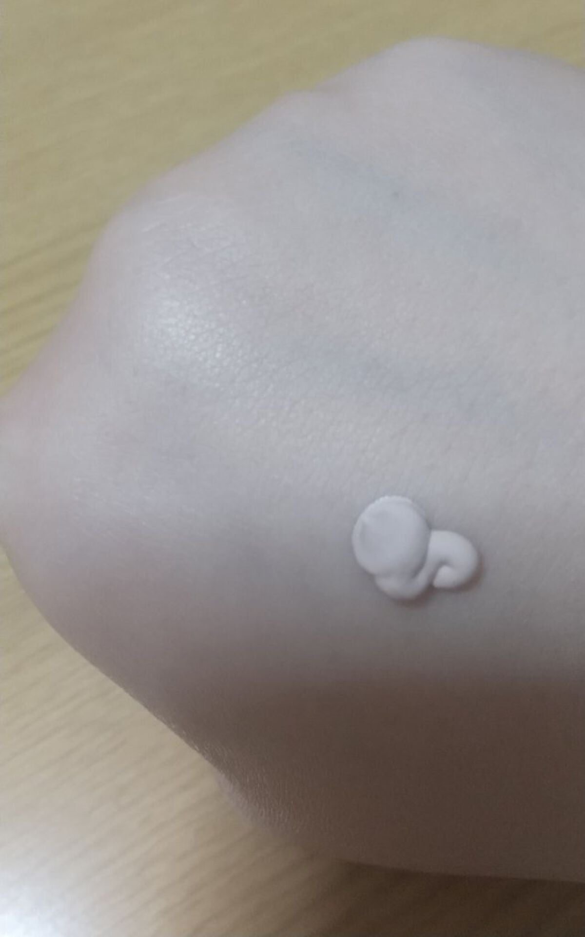 プリマヴィスタ スキンプロテクトベース<乾燥くずれ防止>/プリマヴィスタ/化粧下地を使ったクチコミ(4枚目)