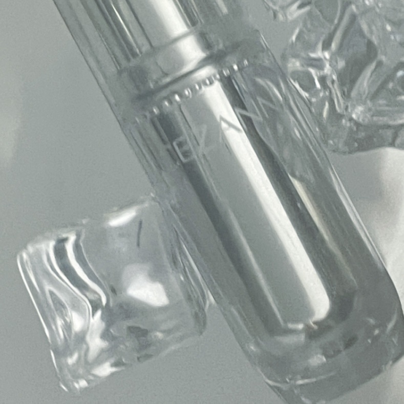 ラスティンググロスリップ/CEZANNE/口紅を使ったクチコミ（3枚目）