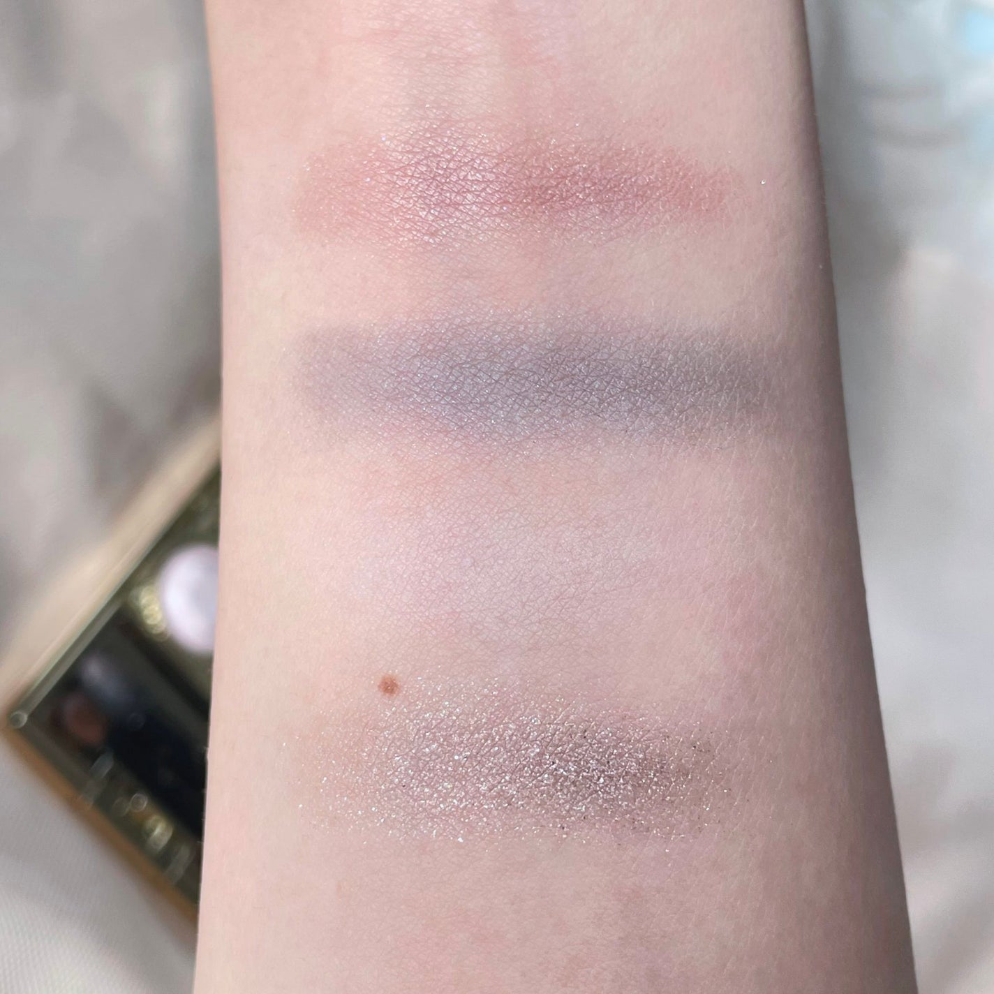 エレガンス ヌーヴェル アイズ/Elégance/アイシャドウパレットを使ったクチコミ(2枚目)