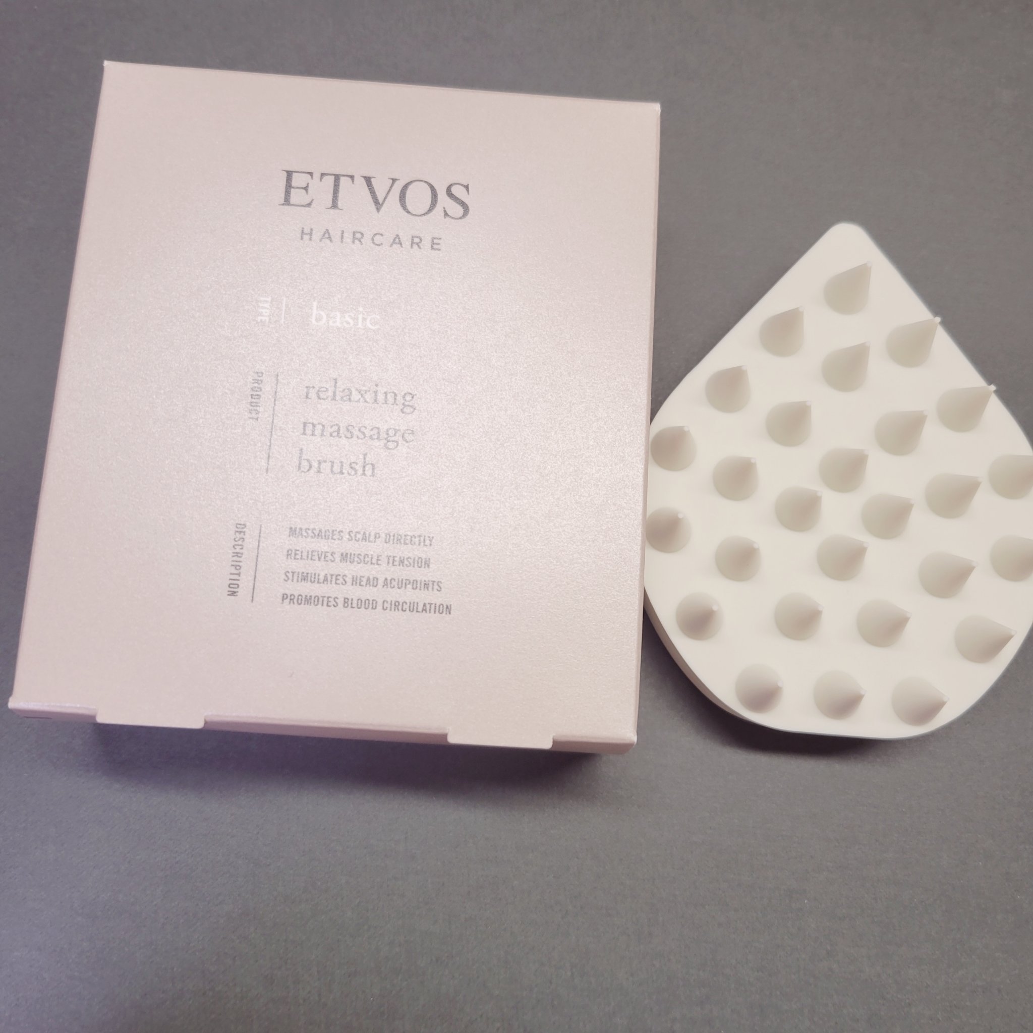 リラクシングマッサージブラシ/エトヴォス/スカルプブラシを使ったクチコミ（2枚目）