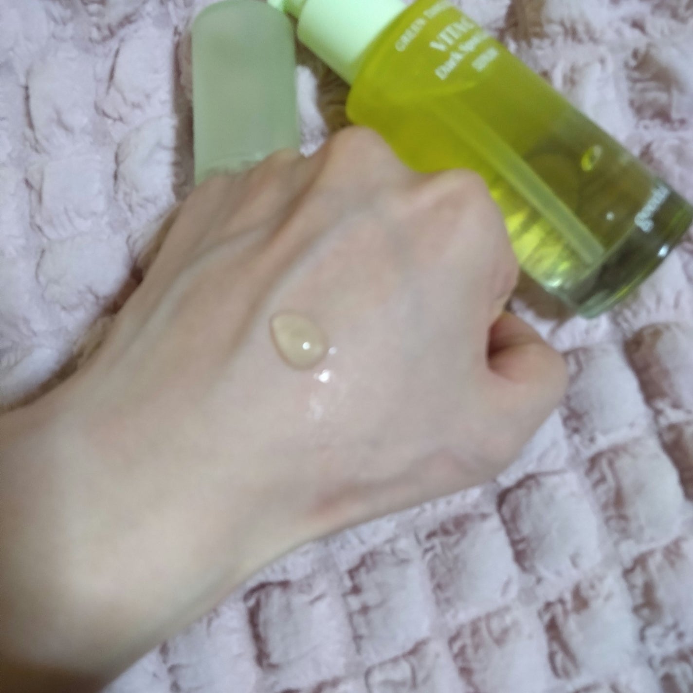 グリーンタンジェリン ビタC ダークスポットケアセラム/goodal/美容液を使ったクチコミ(2枚目)