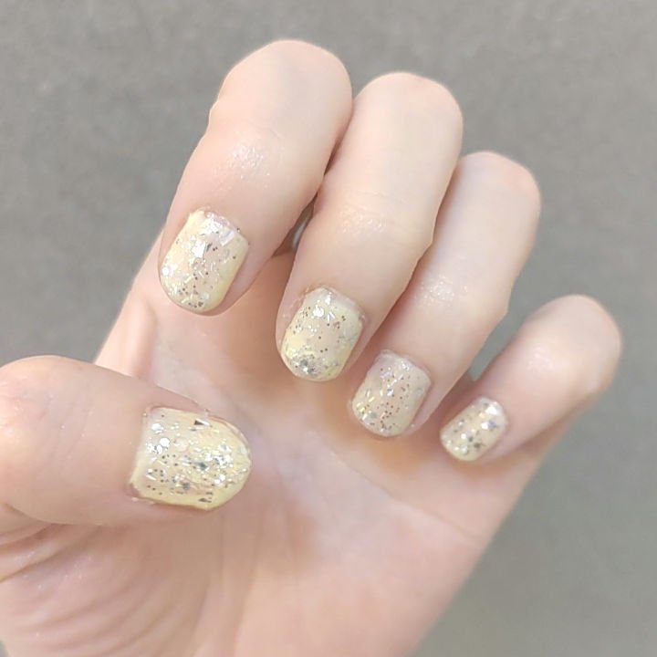 コレガネイル/RICAFROSH/マニキュアを使ったクチコミ（1枚目）