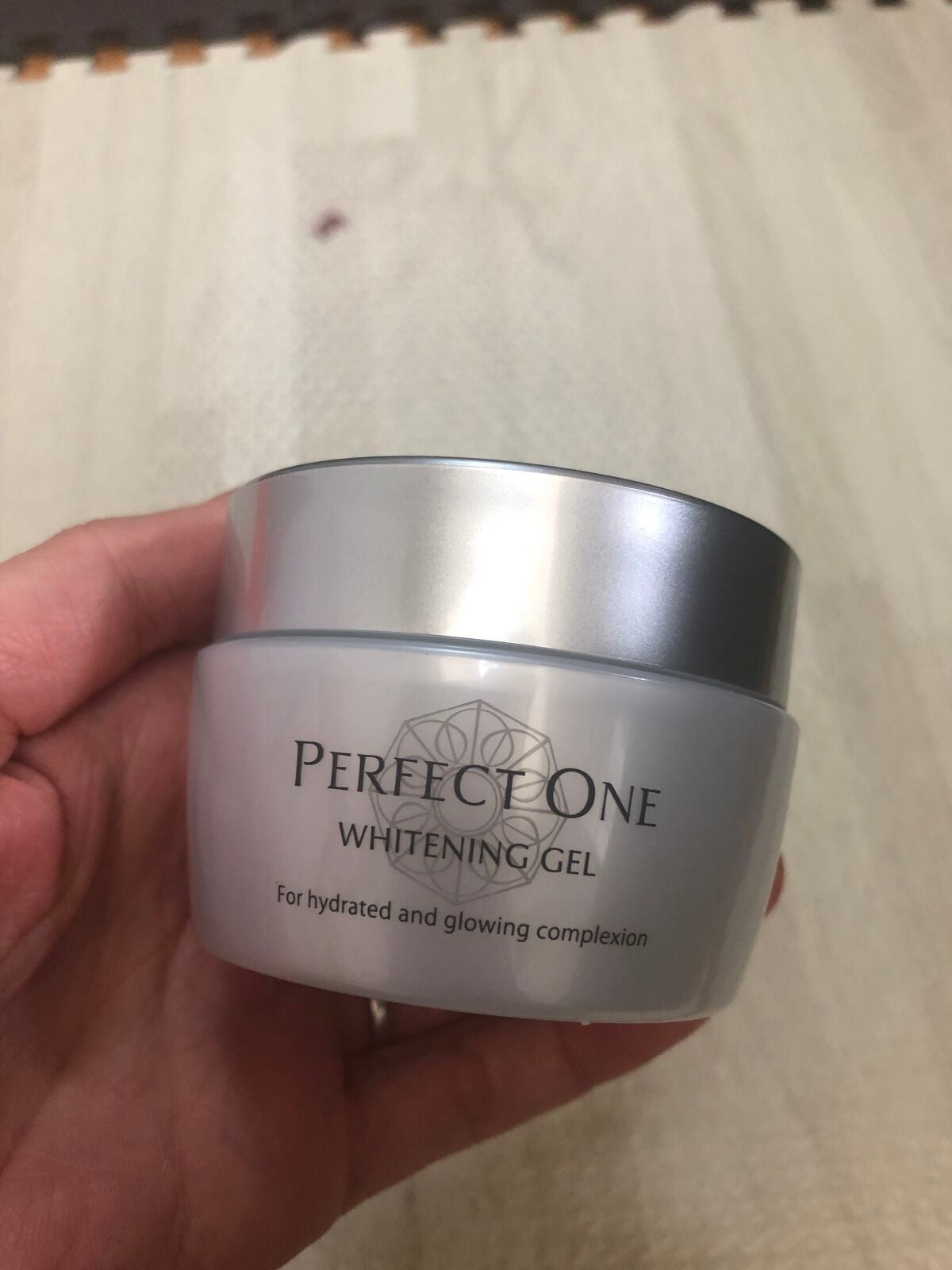 パーフェクトワン 薬用ホワイトニングジェル/パーフェクトワン/オールインワン化粧品を使ったクチコミ(1枚目)