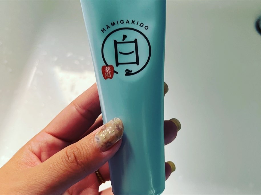 歯磨き堂 薬用ホワイトニングペースト/歯磨き堂/歯磨き粉を使ったクチコミ（2枚目）