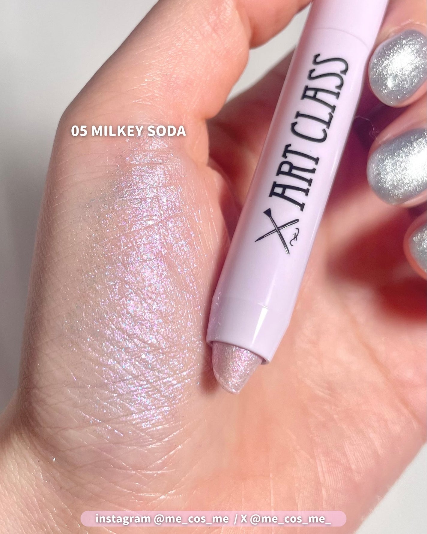 アートクラス アイグリッツ/too cool for school/スティックアイシャドウを使ったクチコミ(4枚目)