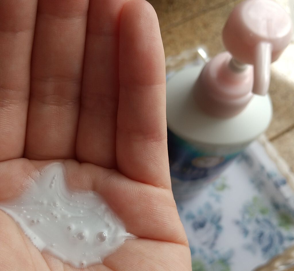 バウンシア ボディソープ エアリーブーケの香り/Bouncia/ボディソープを使ったクチコミ(2枚目)