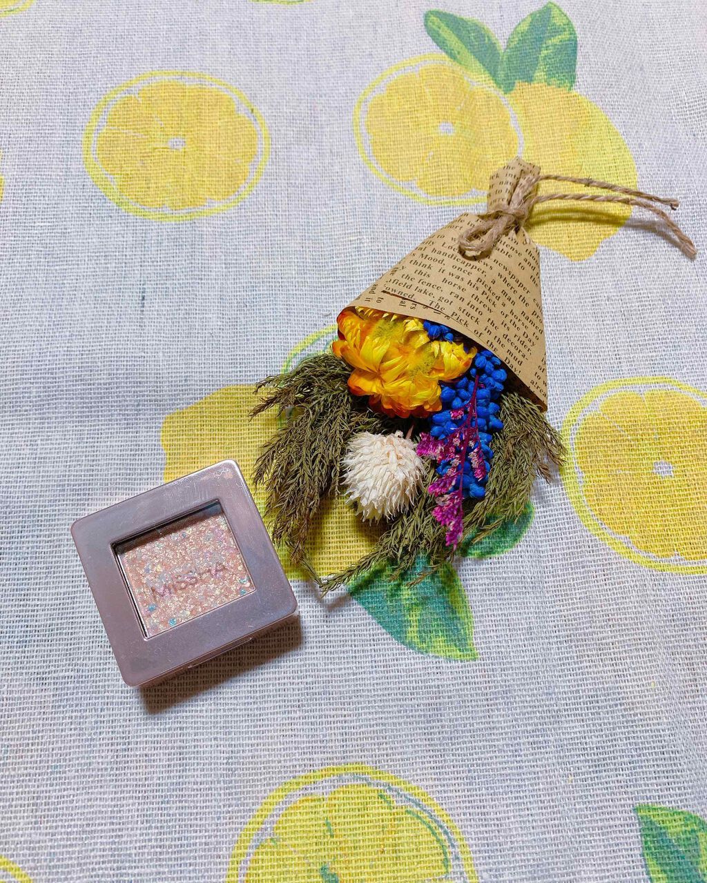 グリッタープリズム シャドウ/MISSHA/グリッターを使ったクチコミ（1枚目）