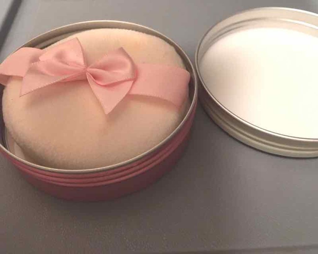 すっぴんパウダー/クラブ/プレストパウダーを使ったクチコミ(4枚目)