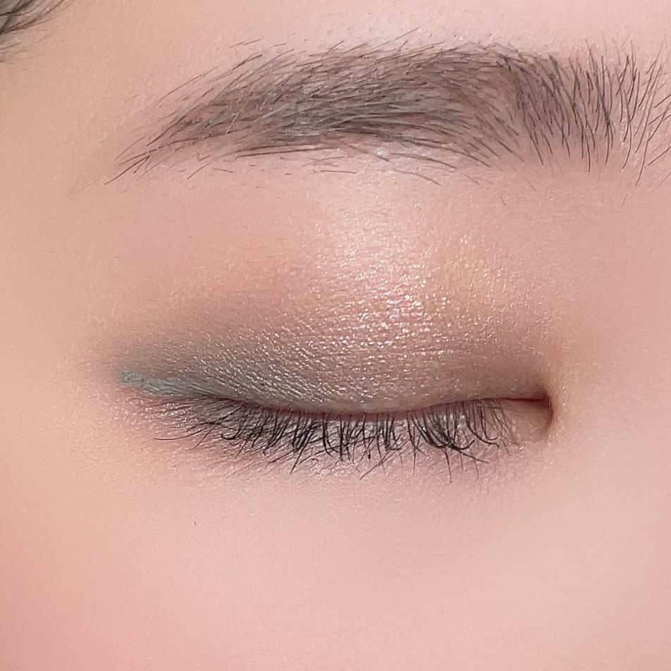 グリッター ゴールズ リキッド リップスティック/NYX Professional Makeup/口紅を使ったクチコミ(3枚目)