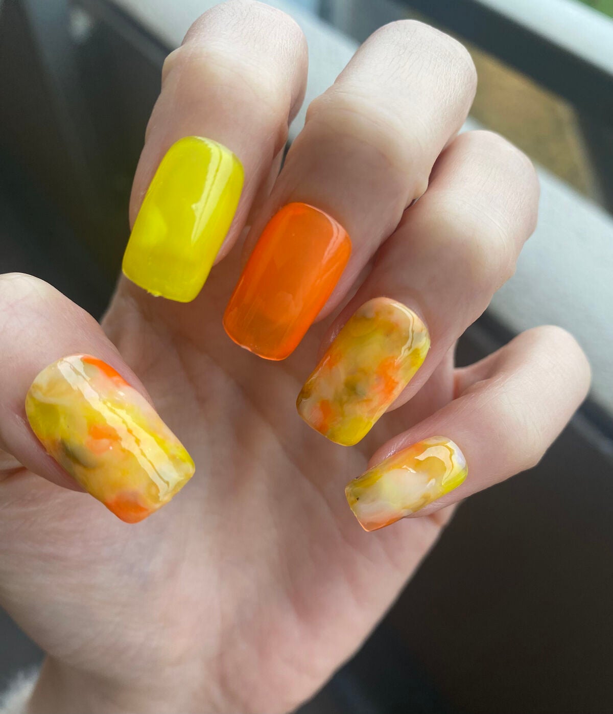 カラフルネイルズ/キャンメイク/マニキュアを使ったクチコミ(2枚目)