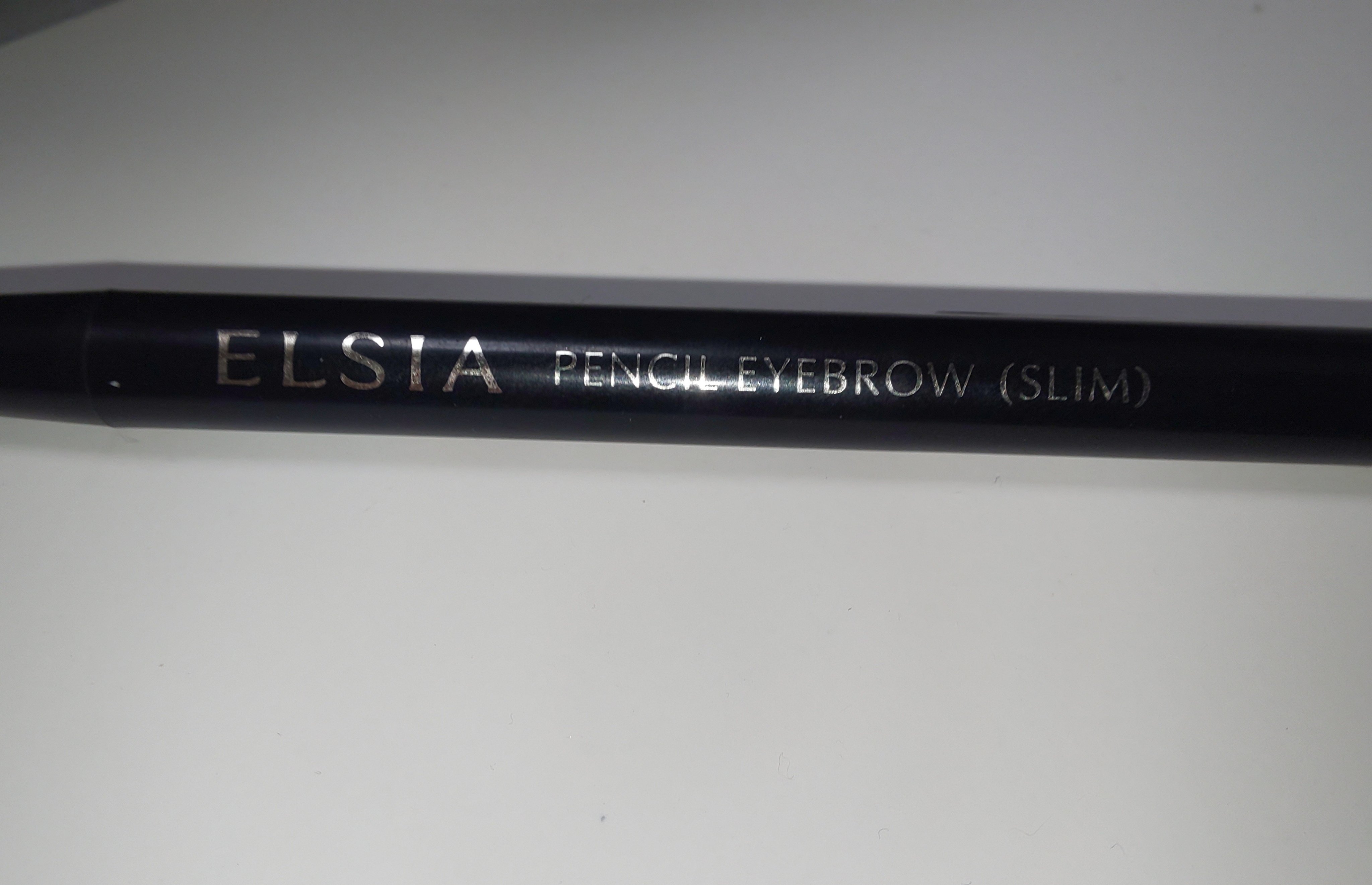 エルシア プラチナム くり出し アイブロウのクチコミ「色味がよかった。赤や黄色や茶色の入っていないグレーで、色々なメイクに合わせやすかったです。

.....」（1枚目）