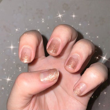 シンプルなネイルにこのラメをのせるだけで可愛くなりました💅の画像 その0